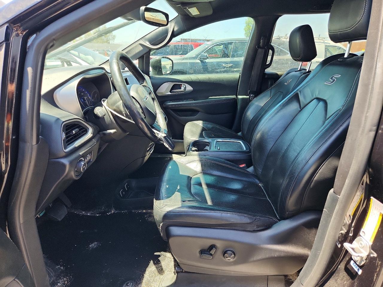 Chrysler Pacifica Touring L Plus
