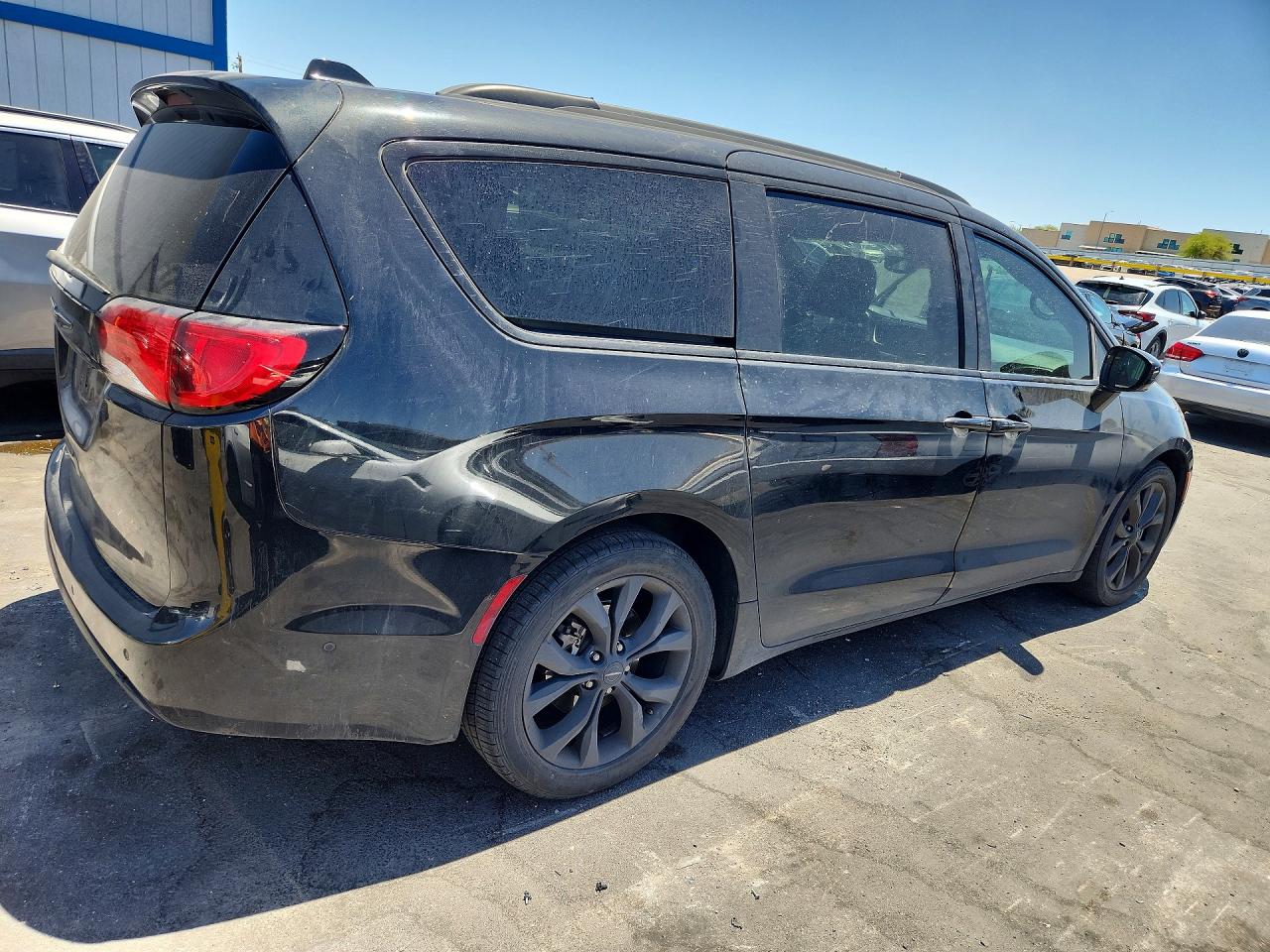 Chrysler Pacifica Touring L Plus