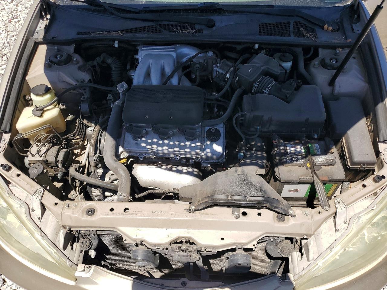 Toyota Camry Le V6