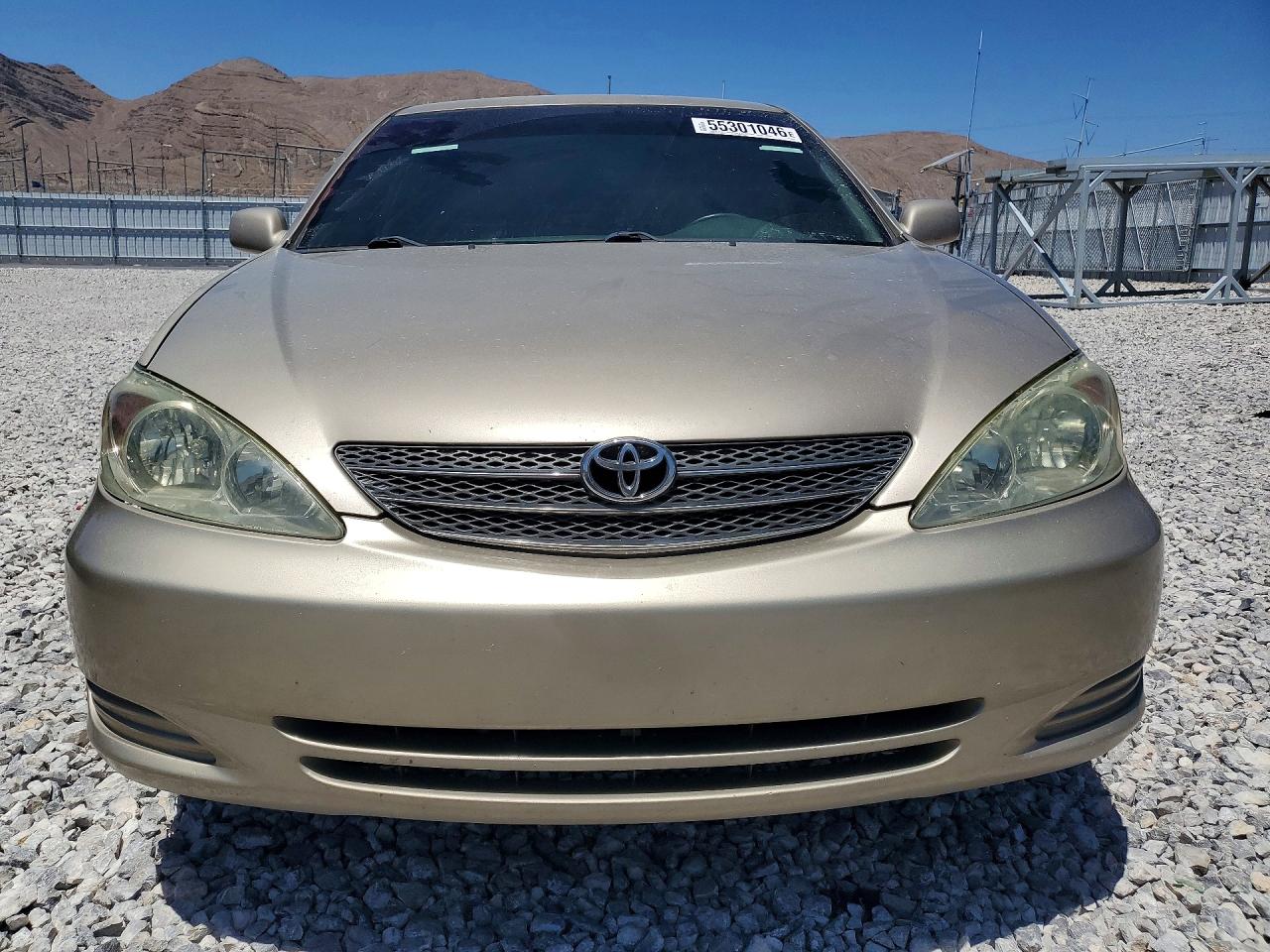Toyota Camry Le V6