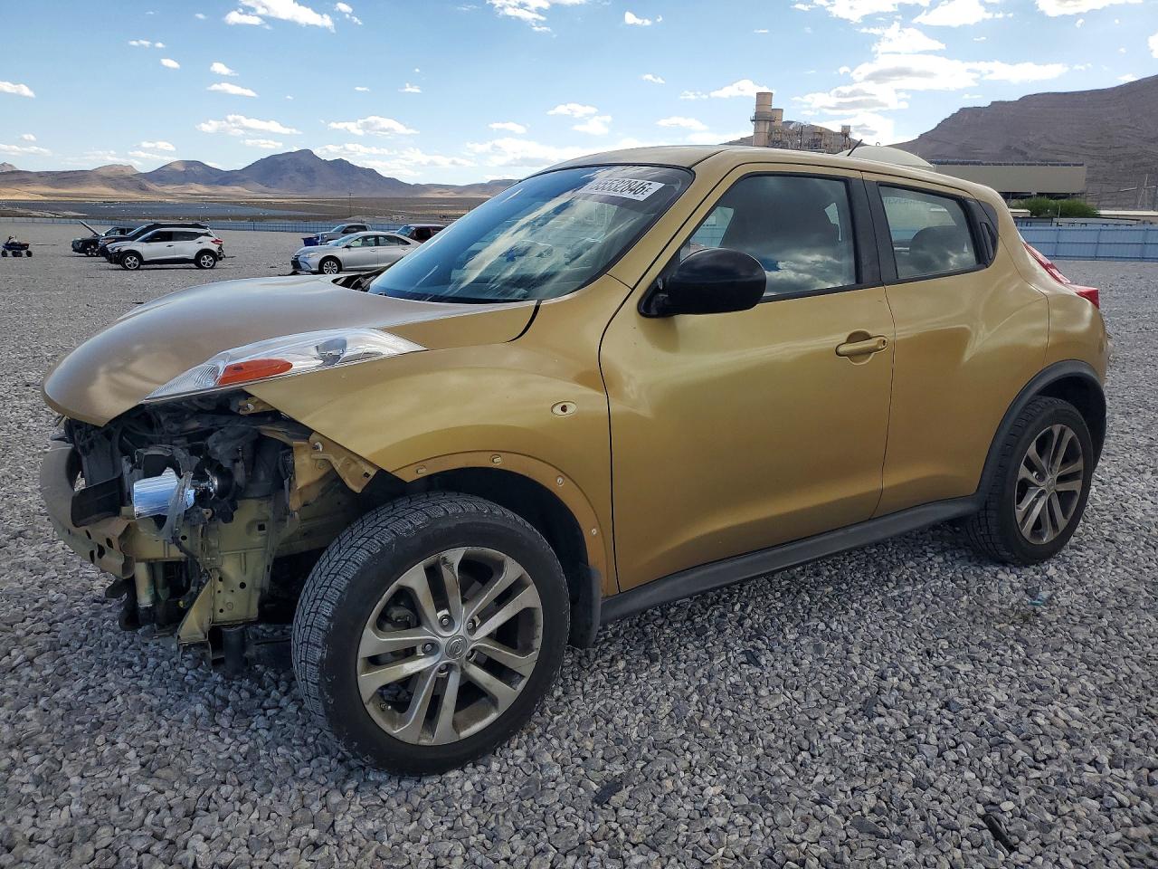 Salvage Nissan JUKE Image