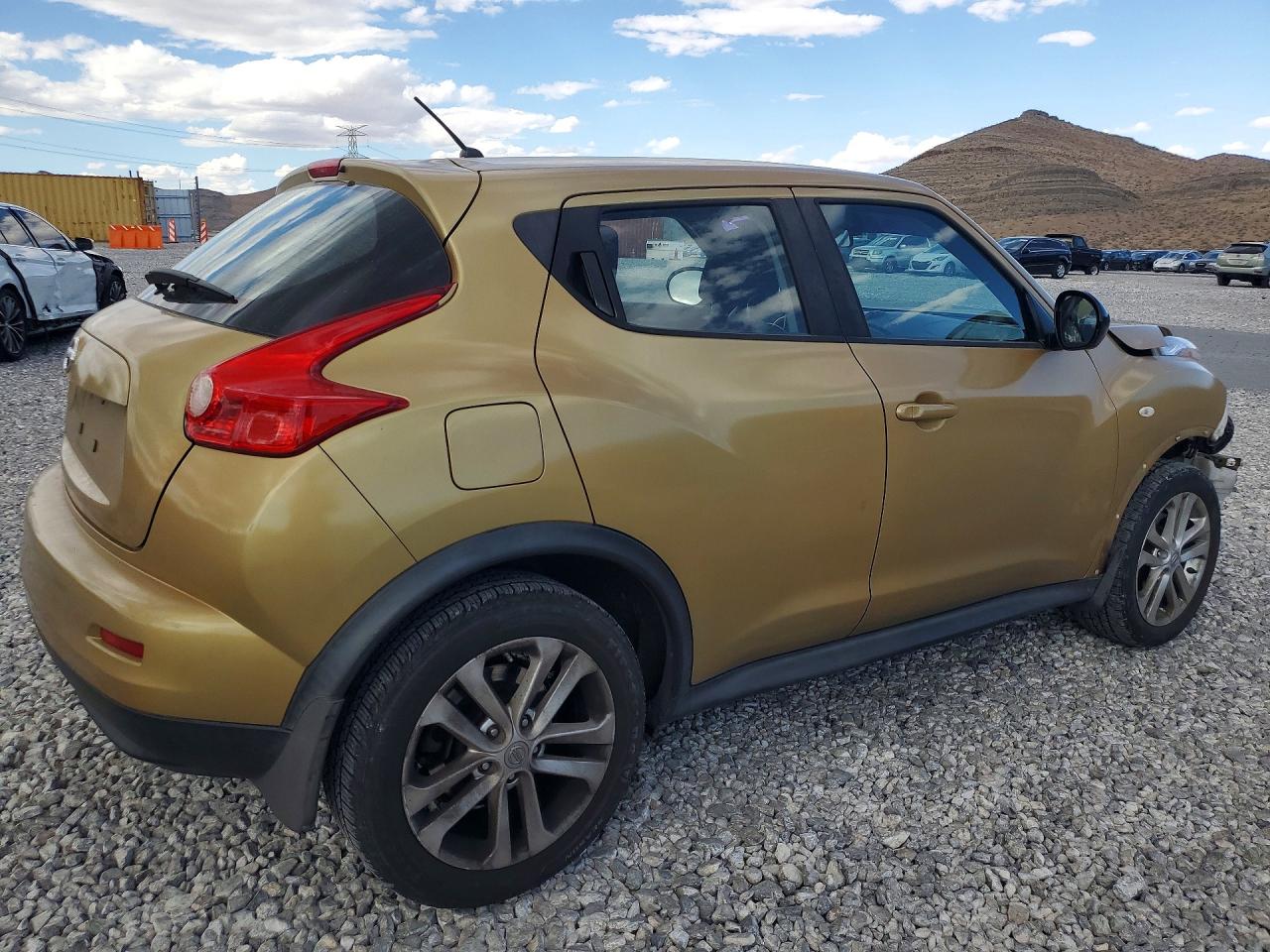 Nissan JUKE S