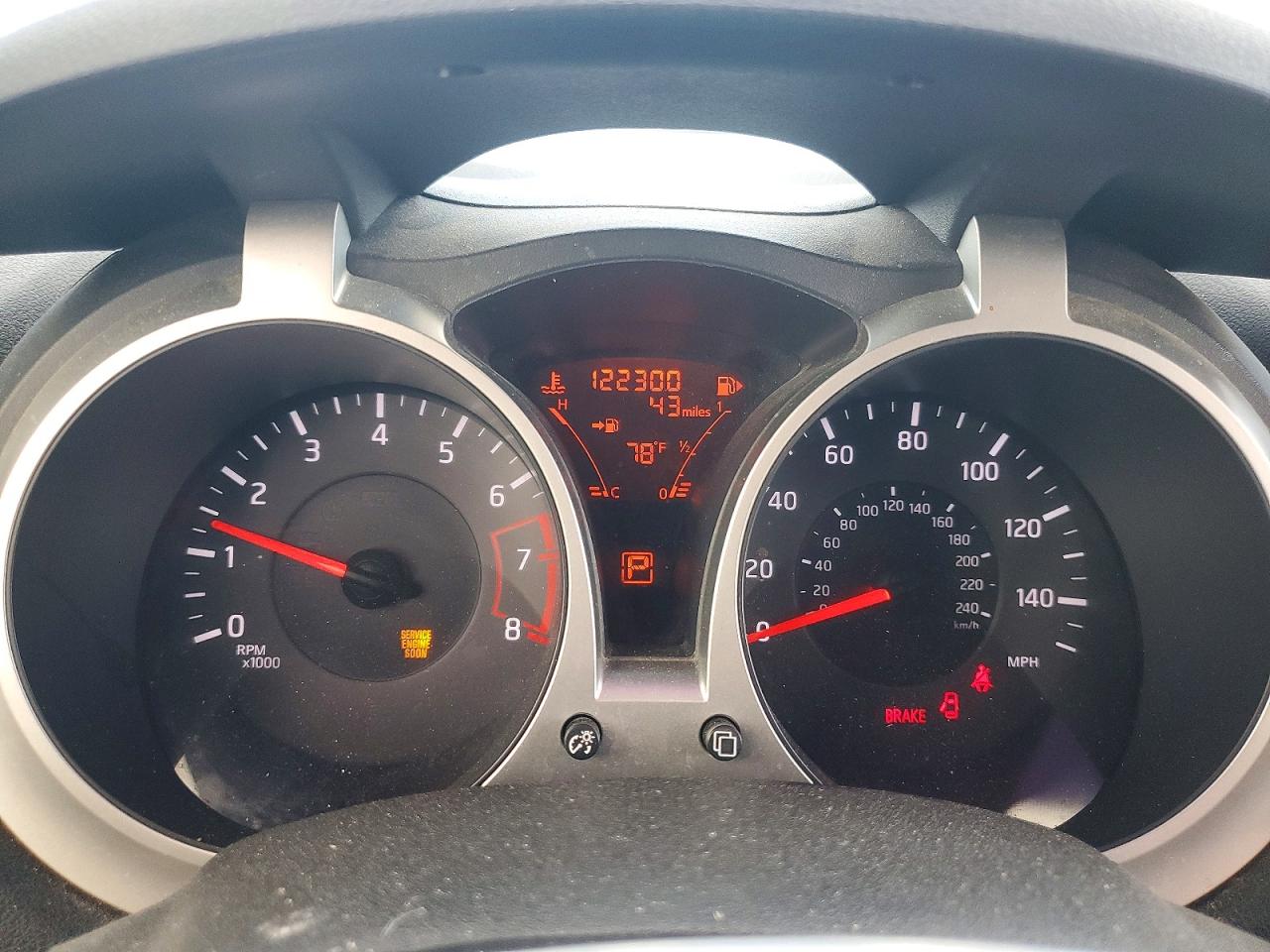 Nissan JUKE S