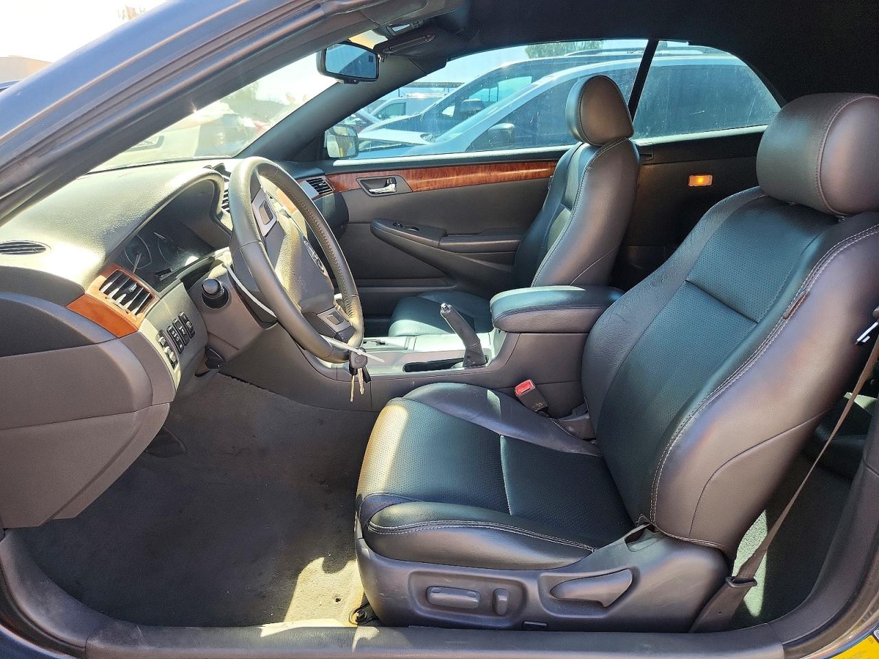 Toyota Camry Sle V6