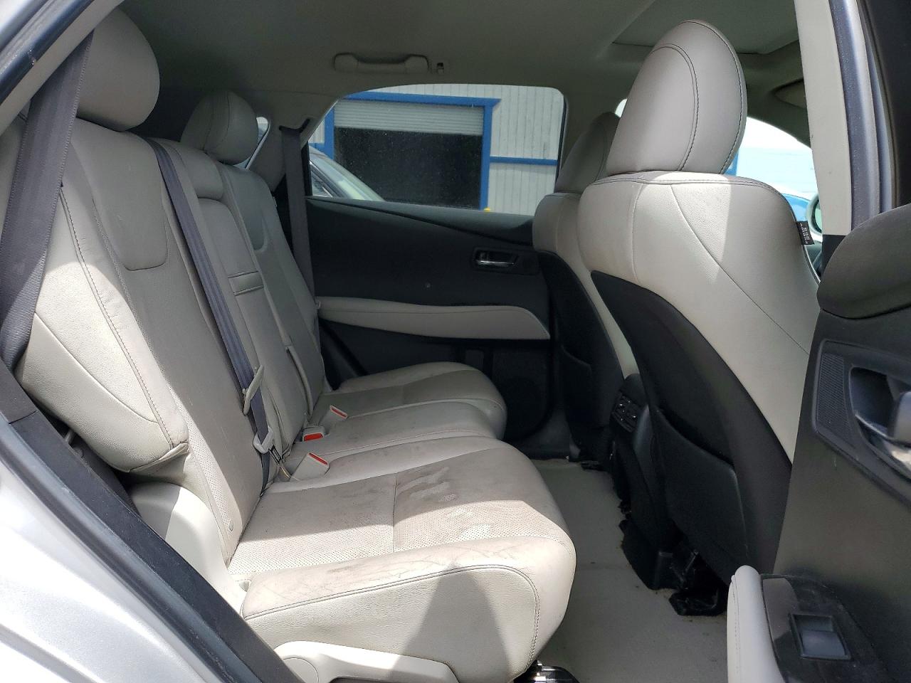 Lexus RX Base