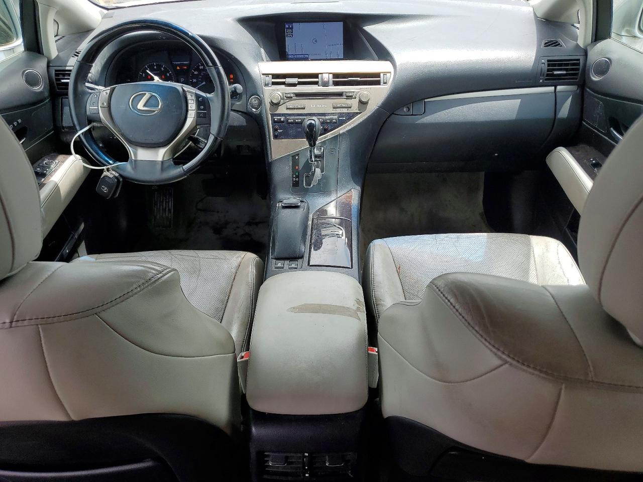Lexus RX Base