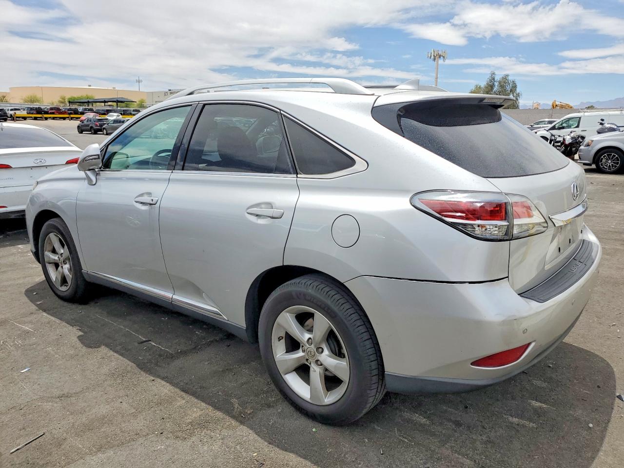 Lexus RX Base