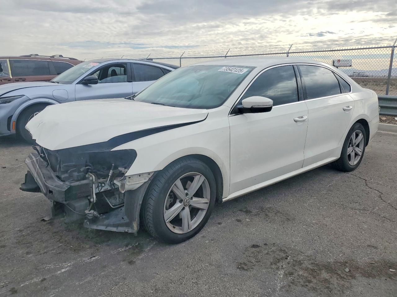 Salvage Volkswagen Passat Image