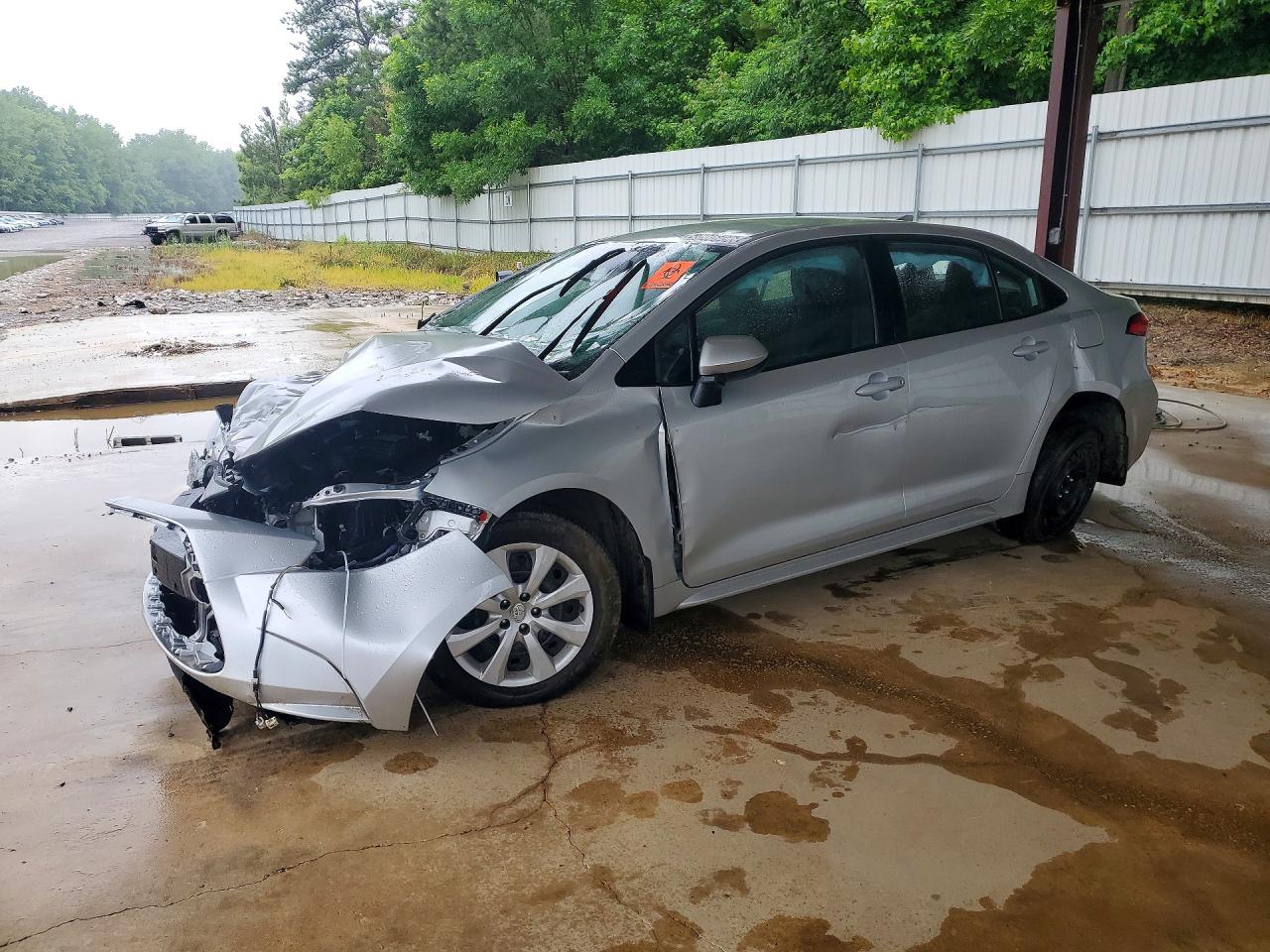 Salvage Toyota Corolla Image