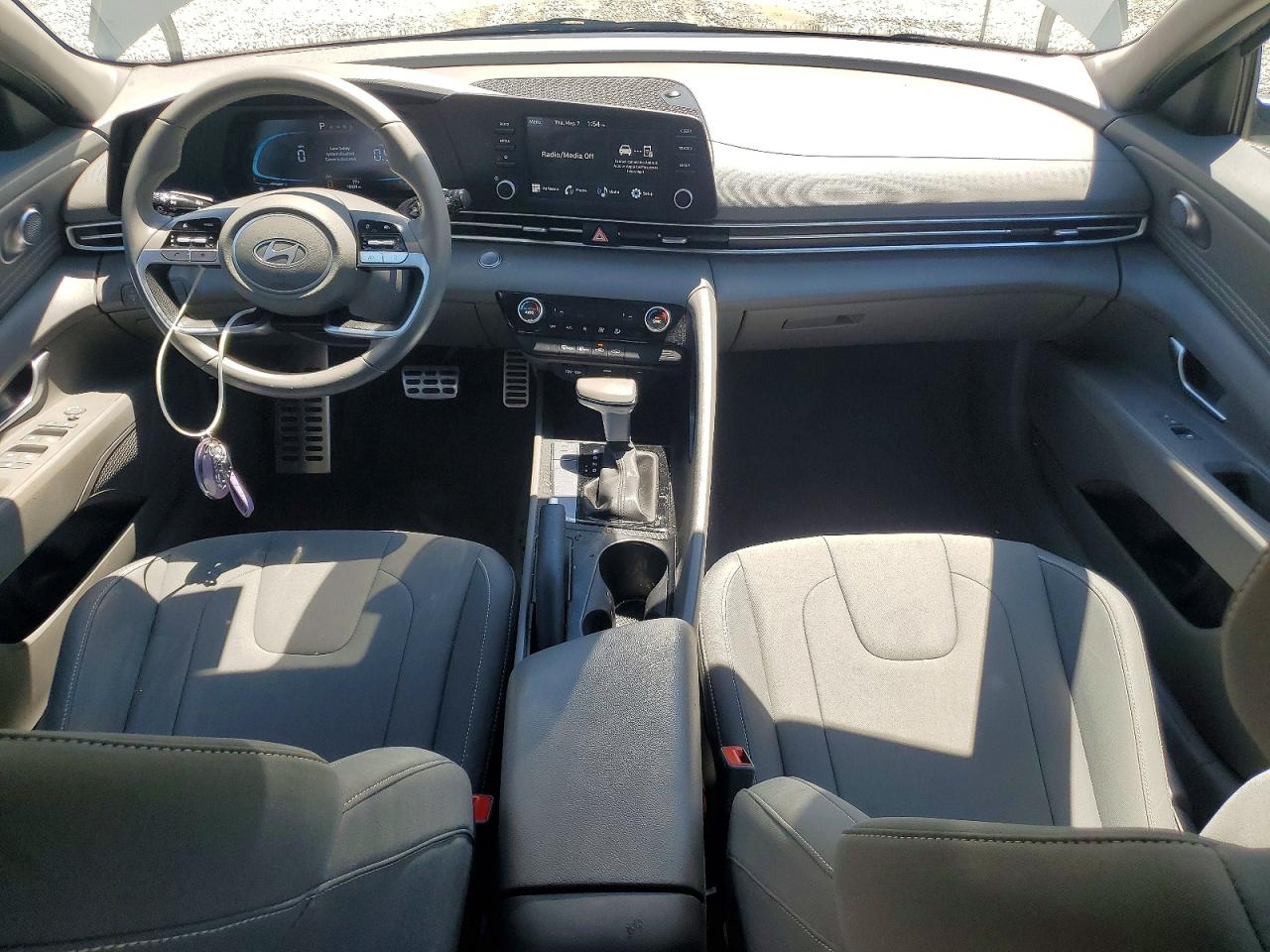 Hyundai ELANTRA Sel Sport