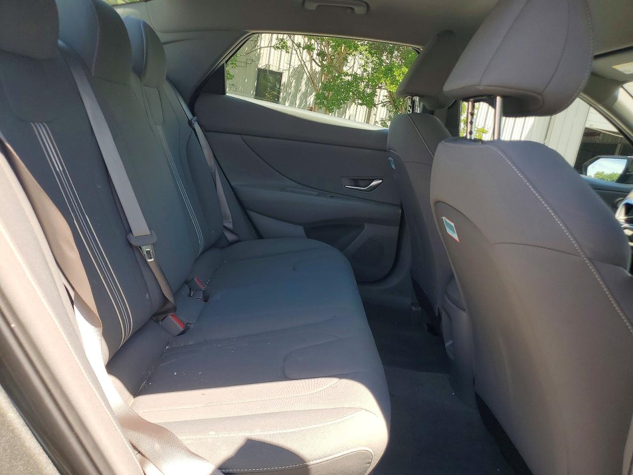 Hyundai ELANTRA Sel Sport