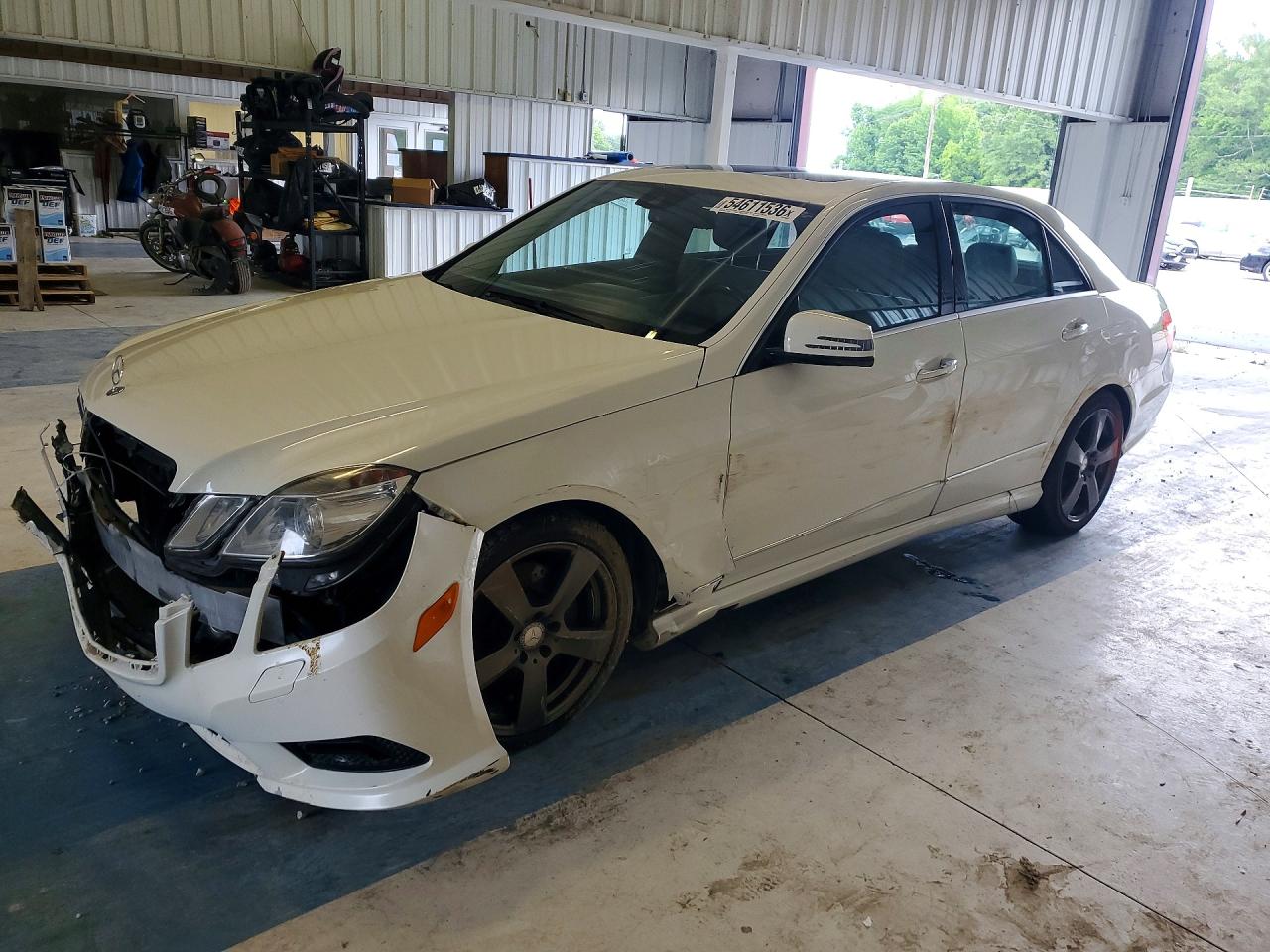 Salvage Mercedes-Benz E-Class Image