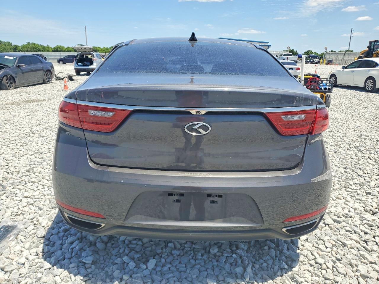 Kia Cadenza Premium