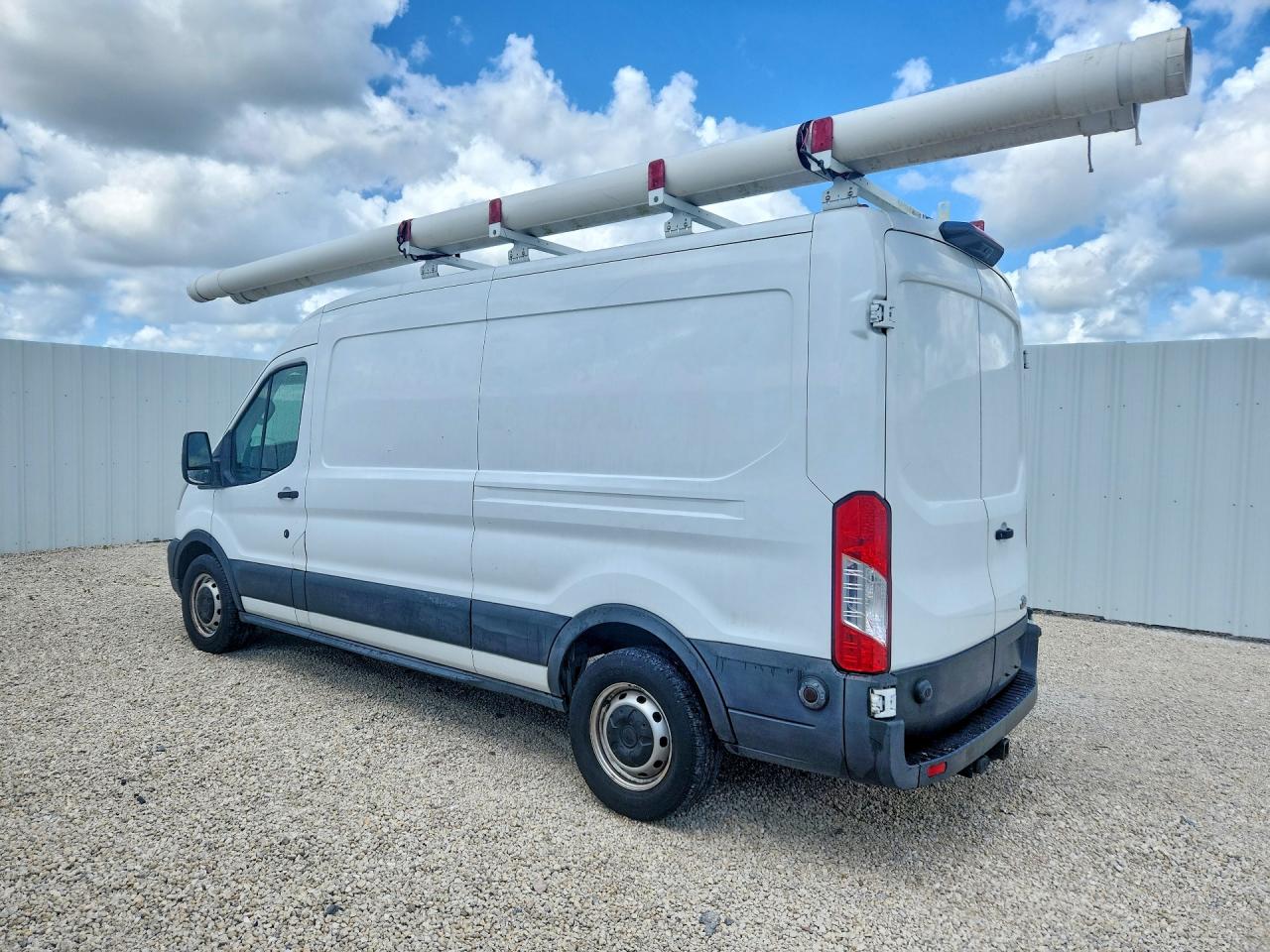 Ford Transit T-250