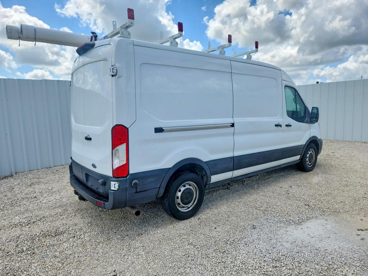 Ford Transit T-250