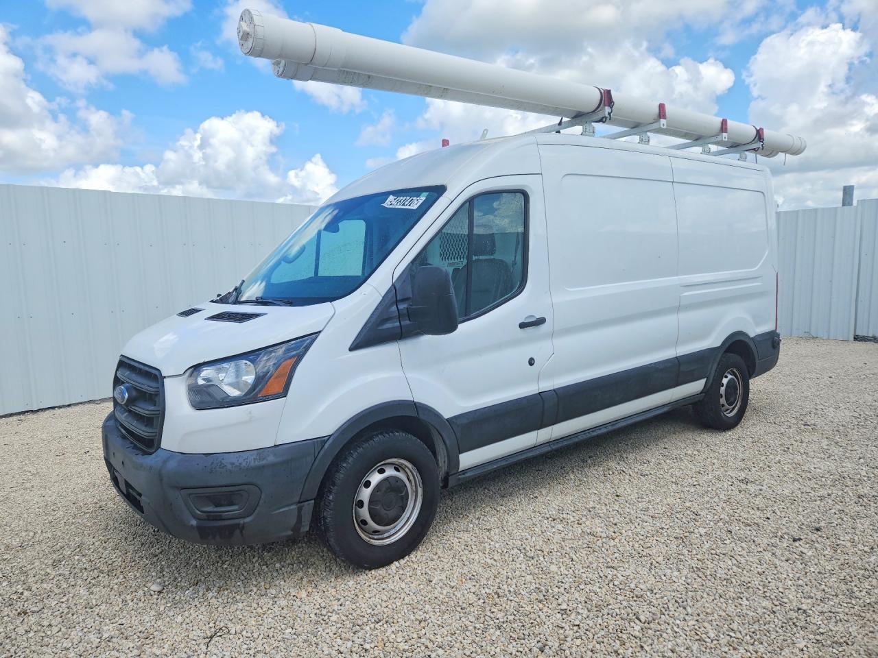 Salvage Ford Transit Image