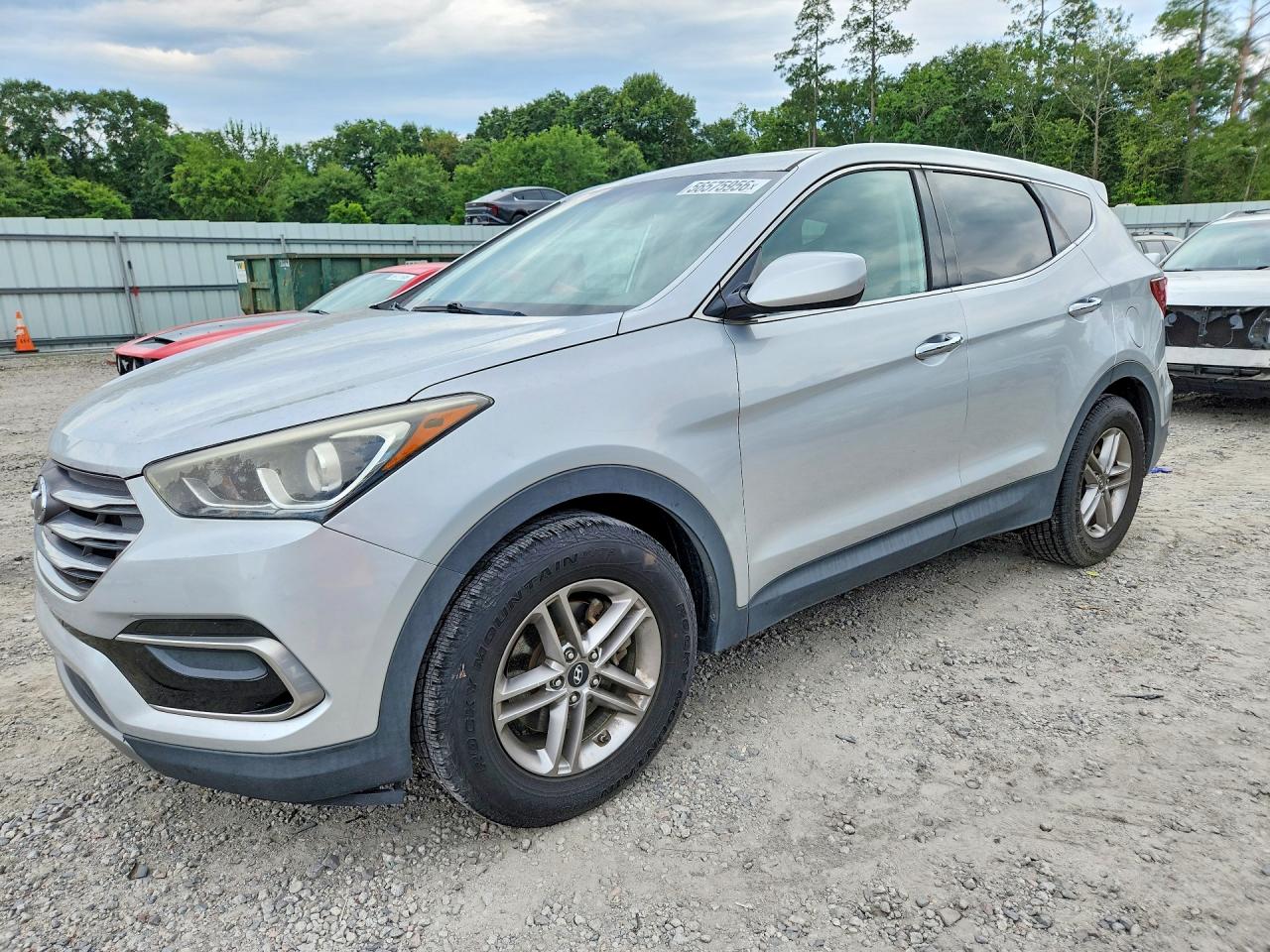 Salvage Hyundai SANTA FE Image
