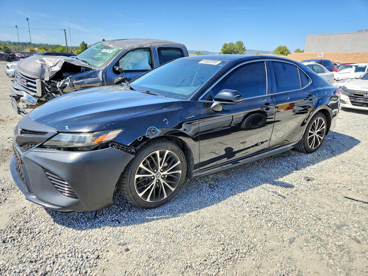 Salvage Toyota Camry Image