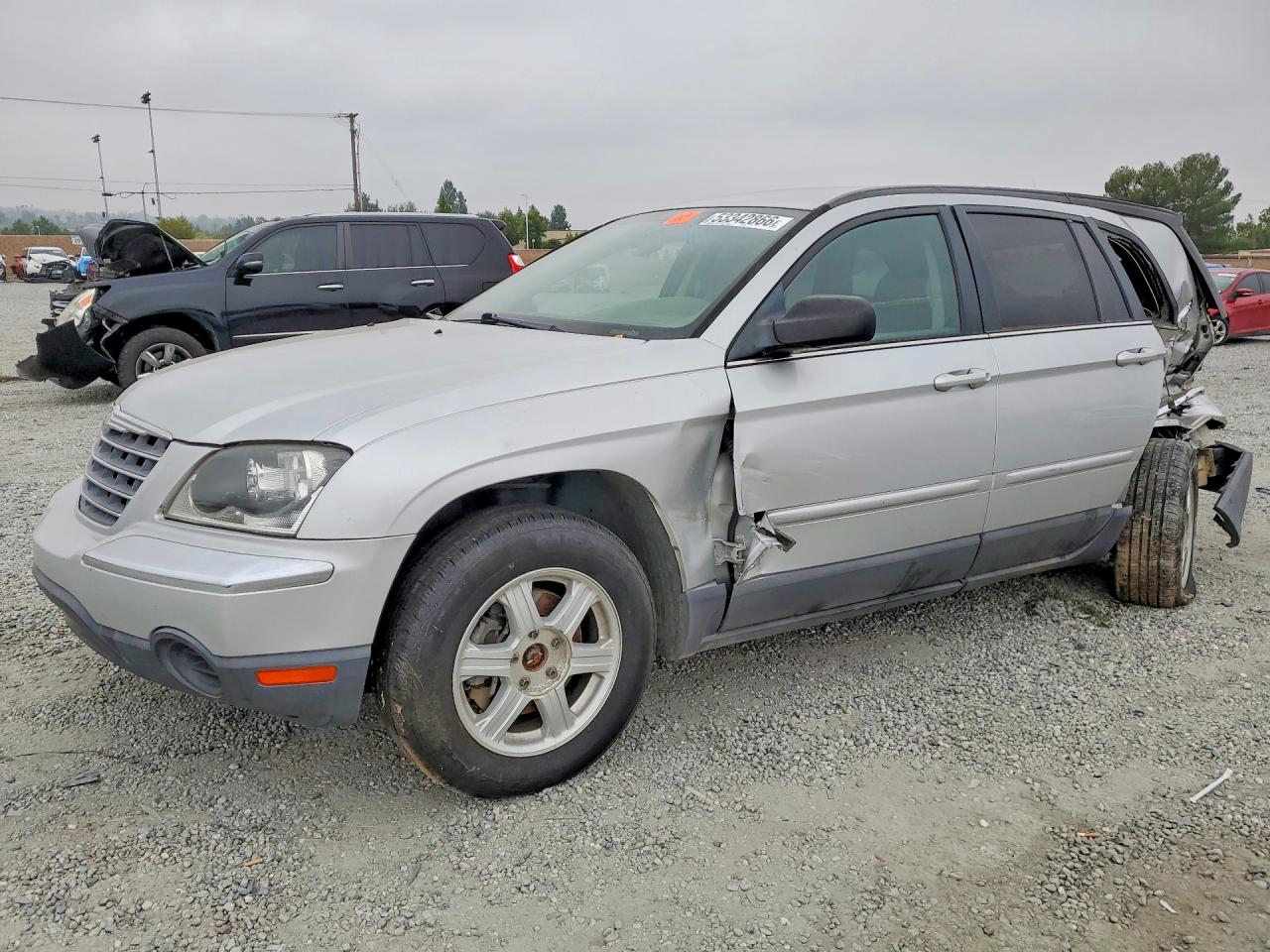 Salvage Chrysler Pacifica Image