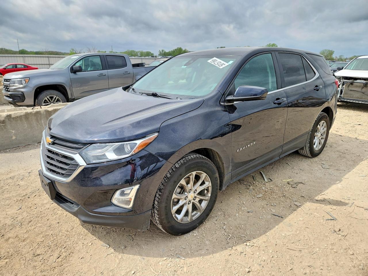 Salvage Chevrolet Equinox Image