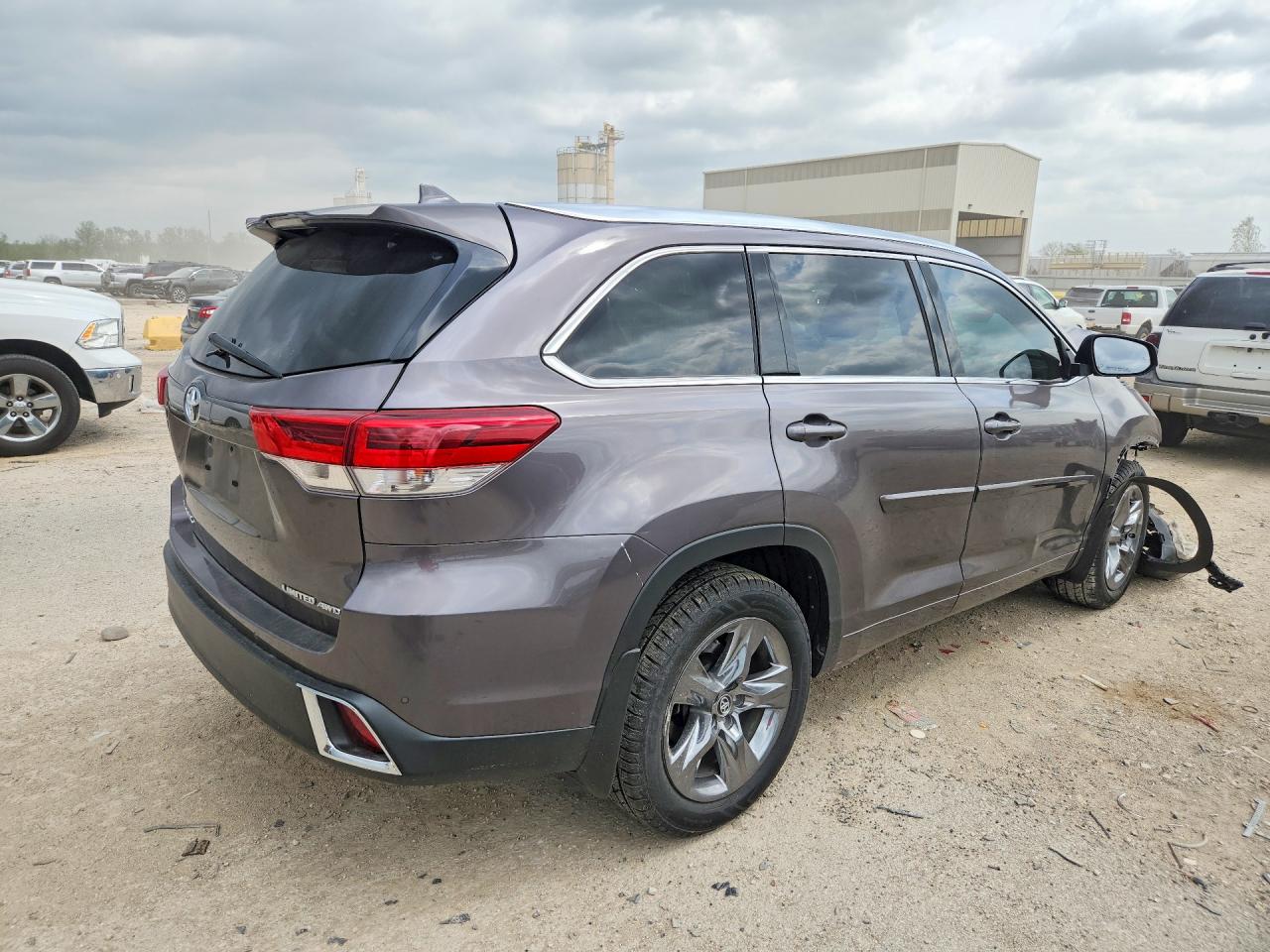 Toyota Highlander Limited Platinum