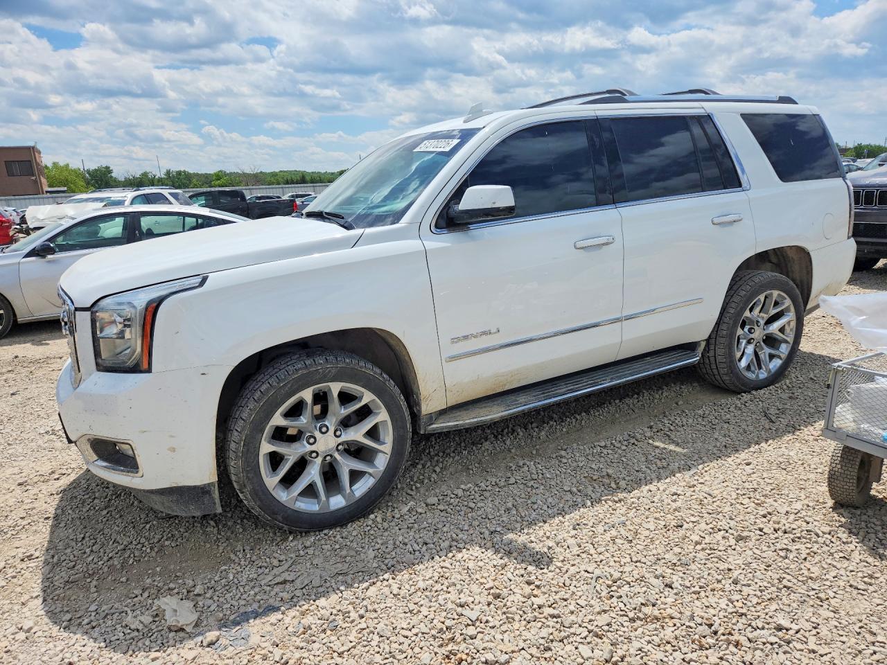 Salvage GMC Yukon Image