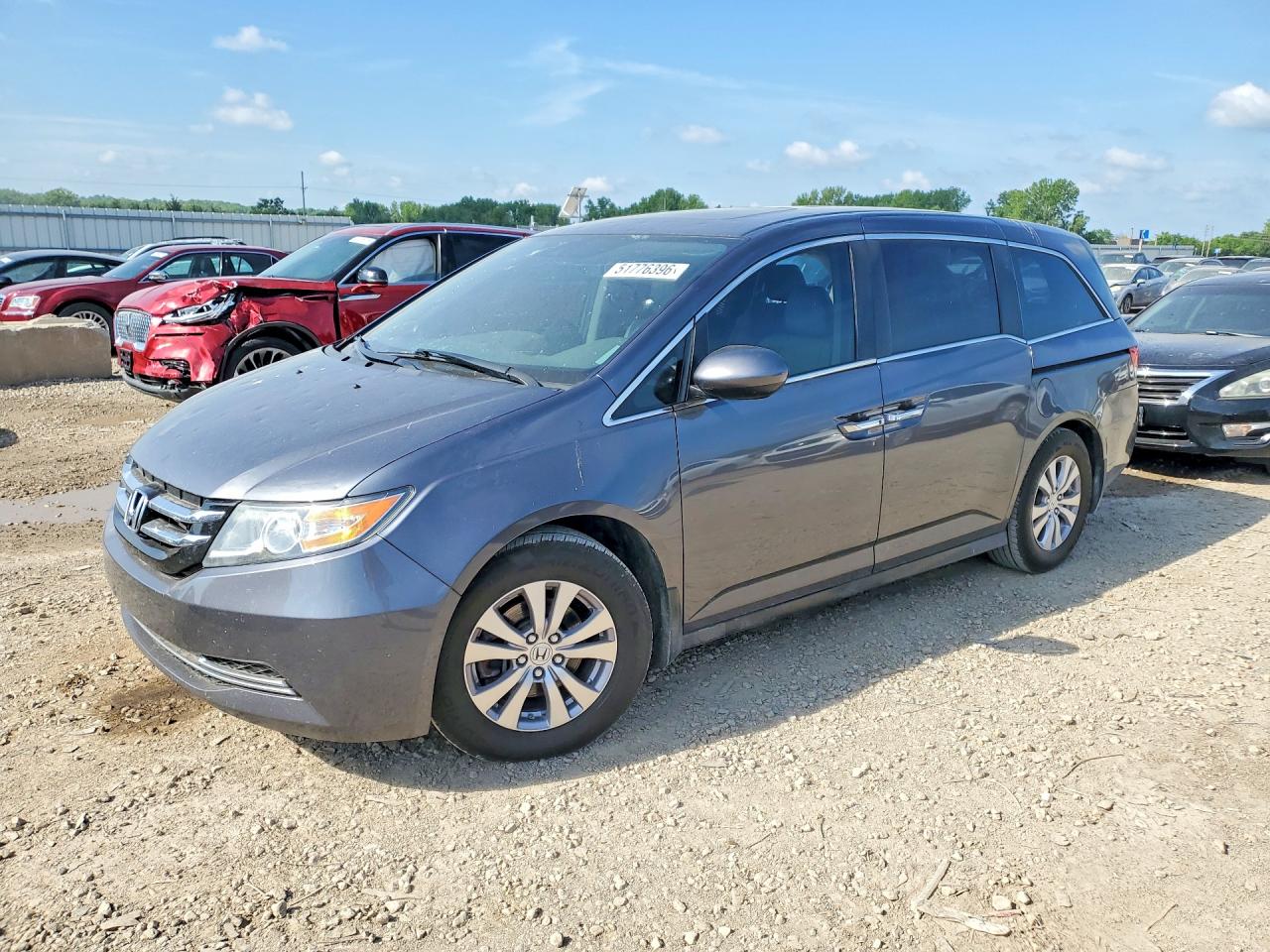 Salvage Honda Odyssey Image