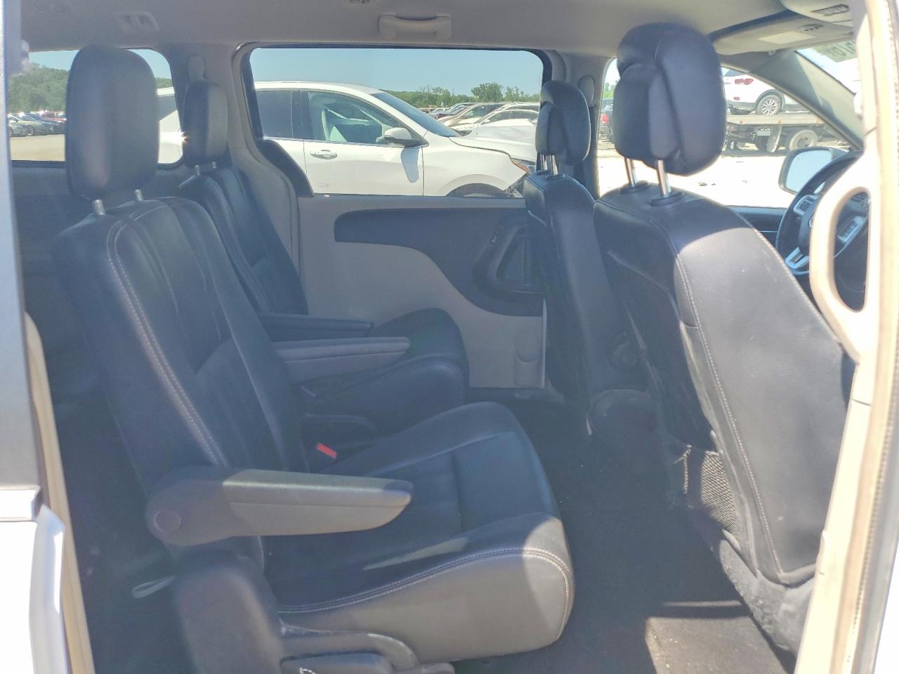 Dodge Caravan Crew
