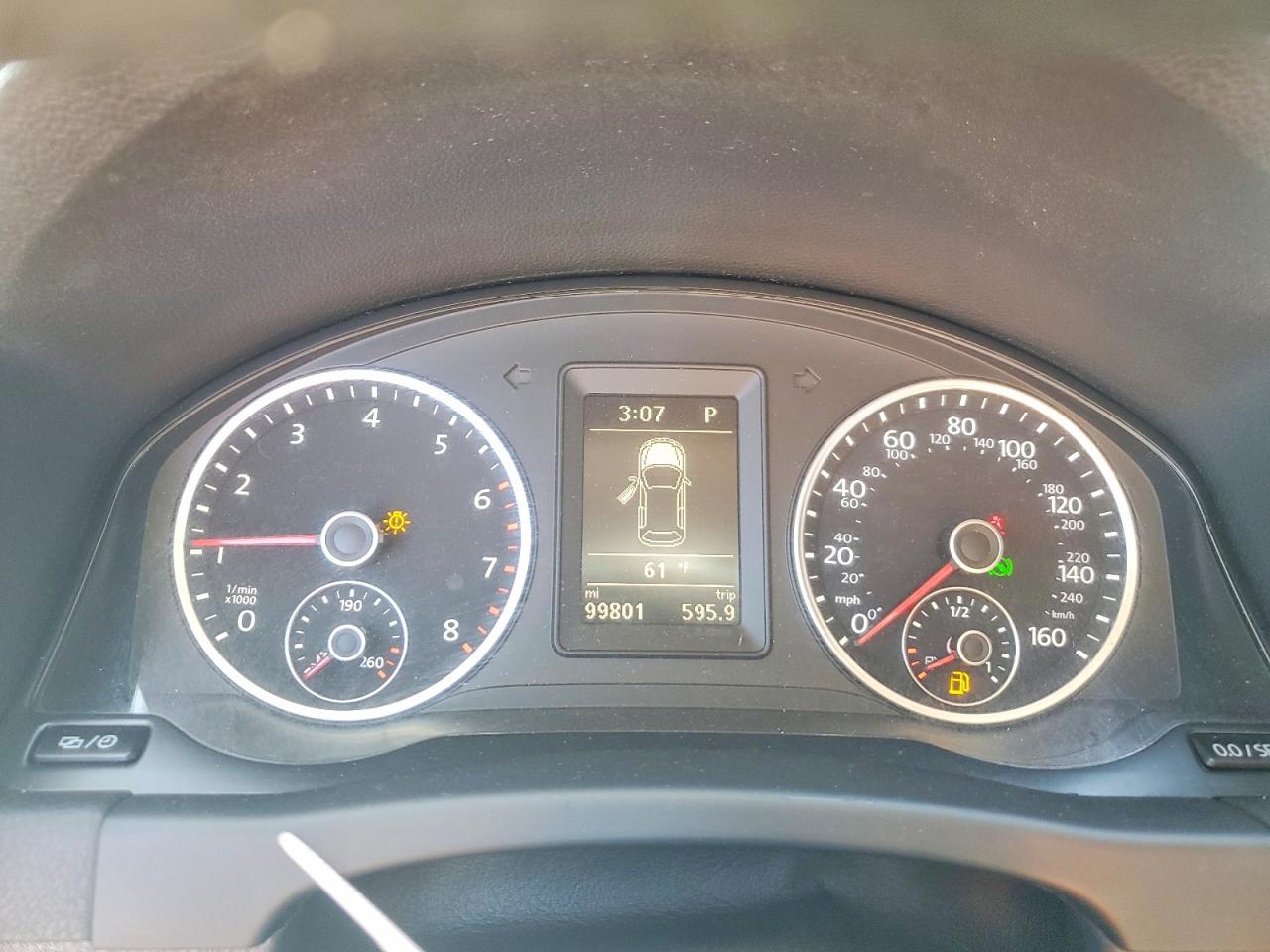 Volkswagen Tiguan S