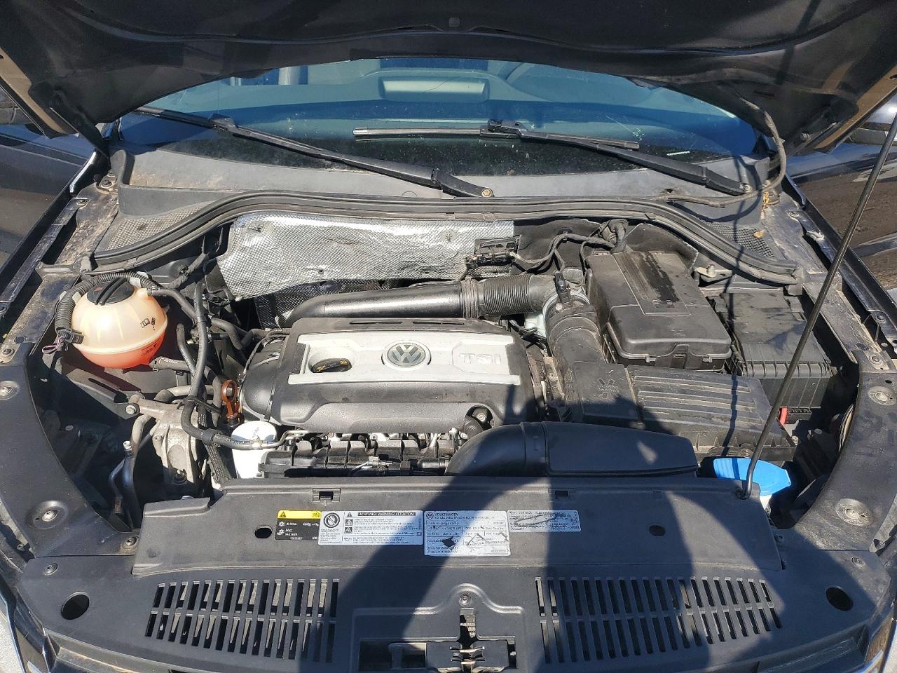 Volkswagen Tiguan S