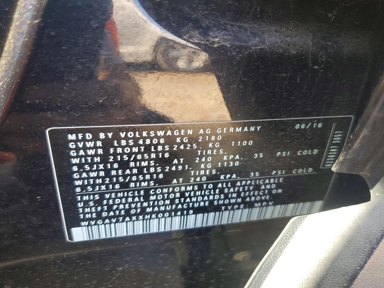 Volkswagen Tiguan S