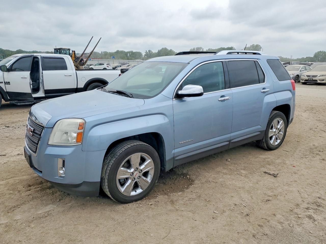 Salvage GMC Terrain Image