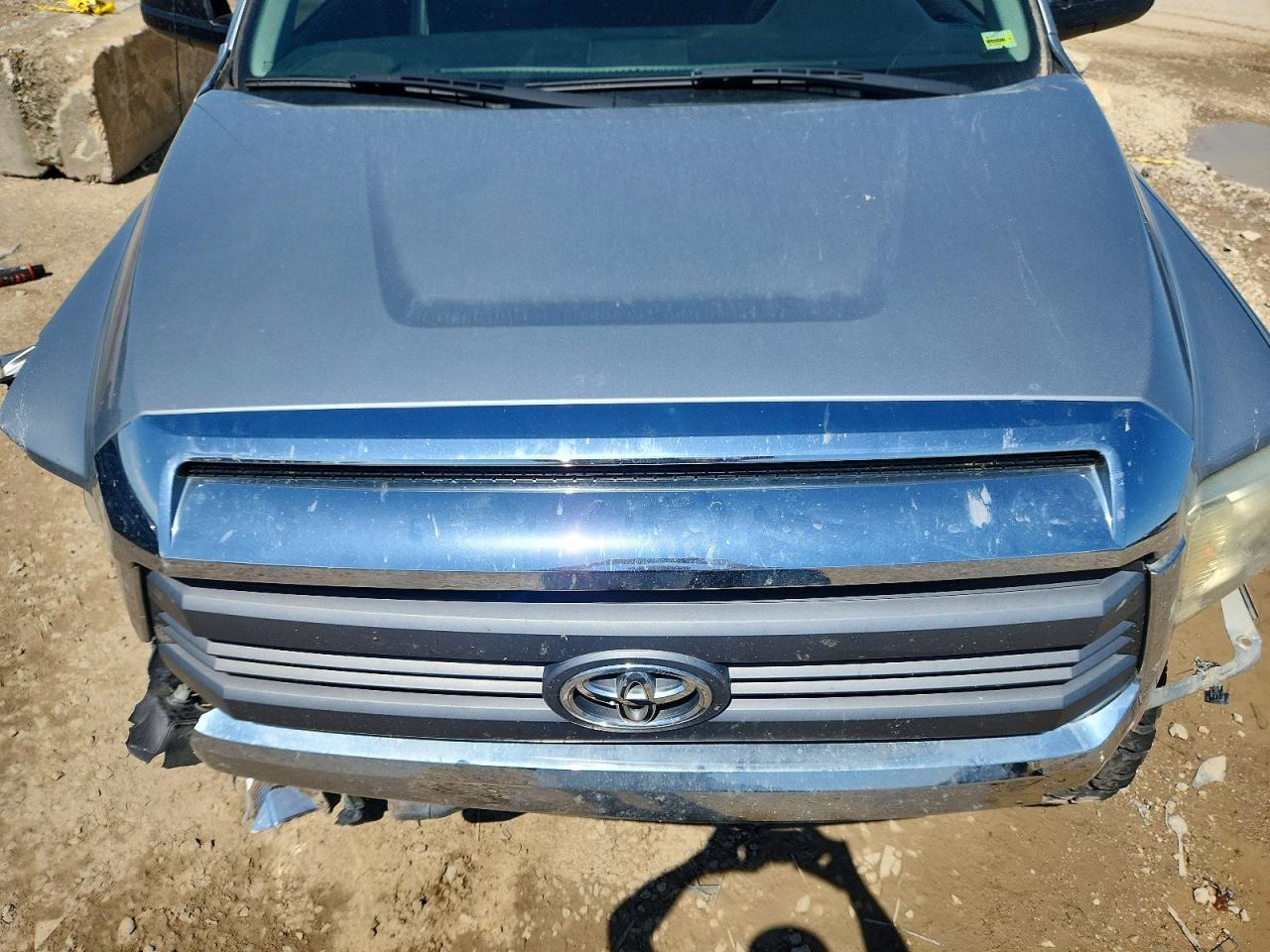 Toyota Tundra Crewmax Sr5