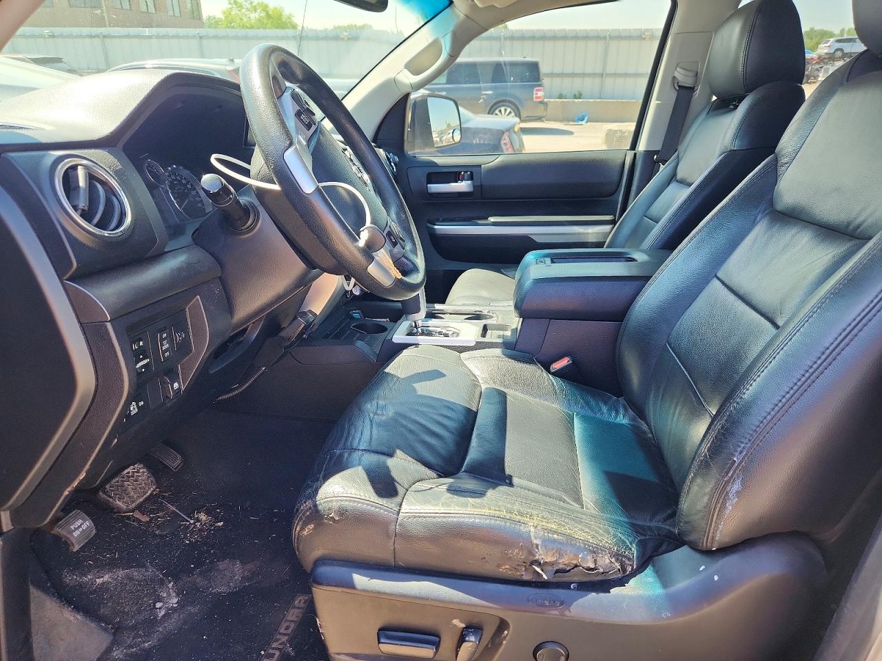 Toyota Tundra Crewmax Sr5