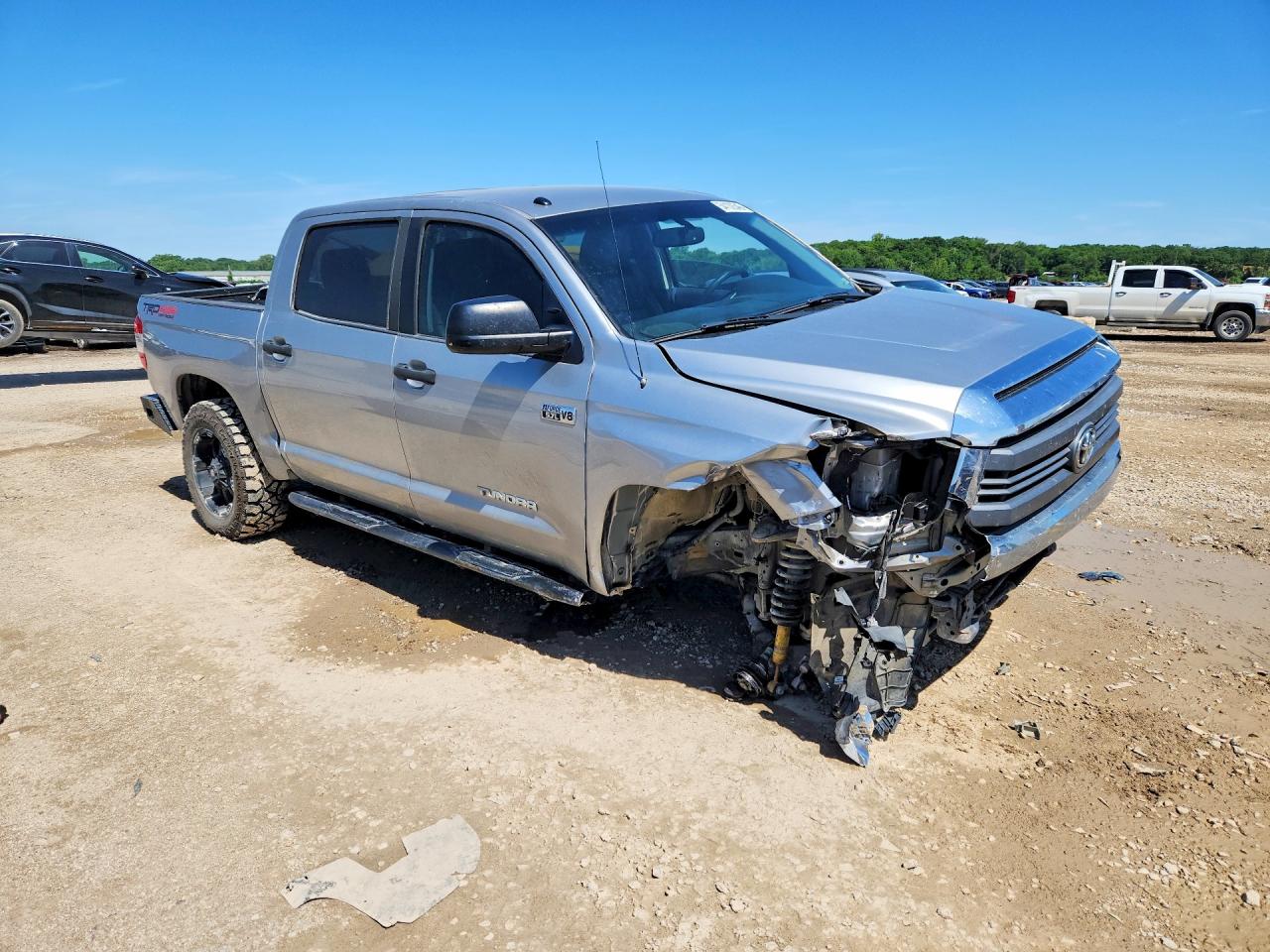 Toyota Tundra Crewmax Sr5