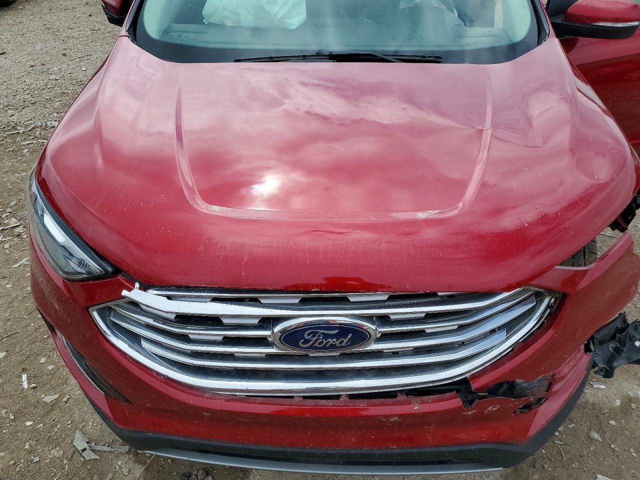 Ford Edge Titanium
