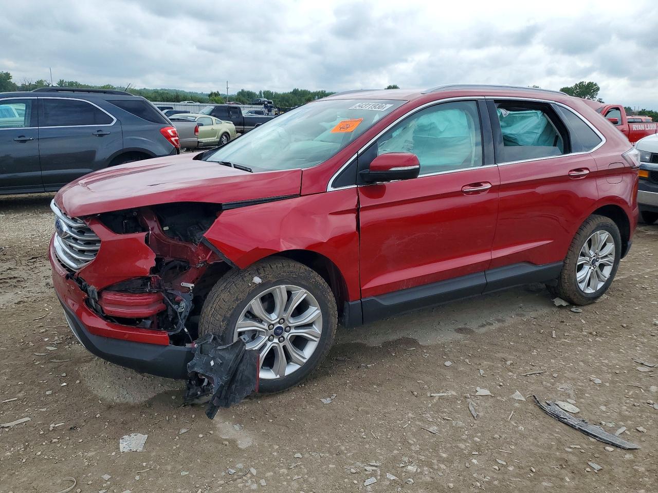 Salvage Ford Edge Image