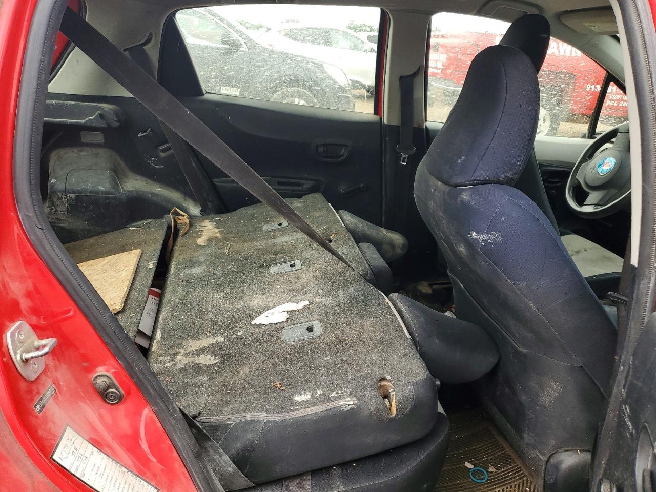 Toyota Yaris 5-door L