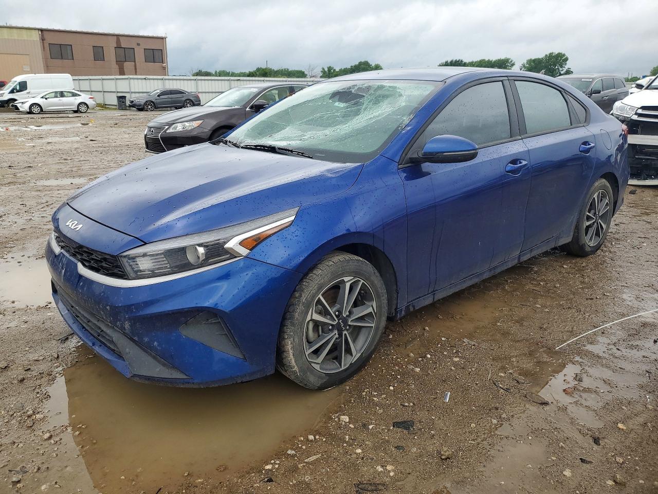 Salvage Kia Forte Image