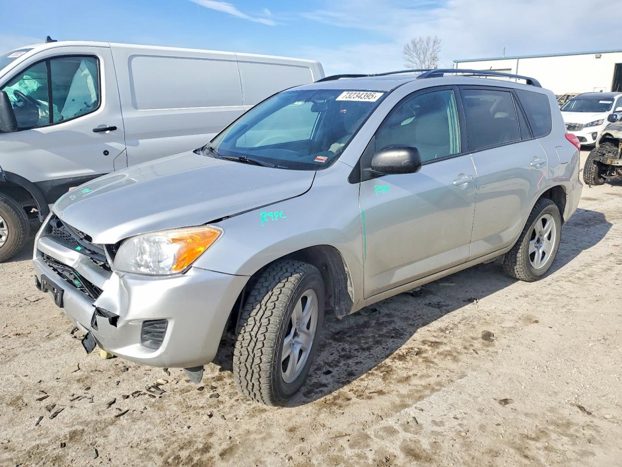 Salvage Toyota RAV4 Image