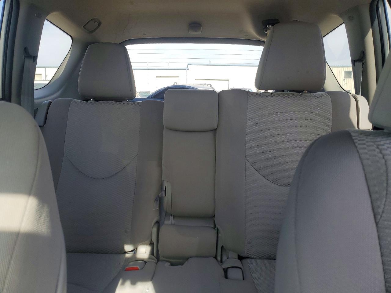 Toyota RAV4 Base