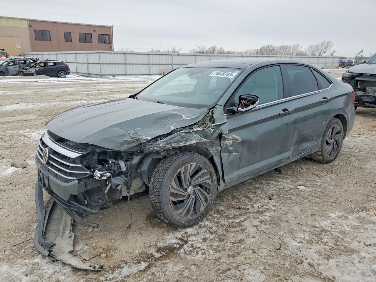Salvage Volkswagen Jetta Image