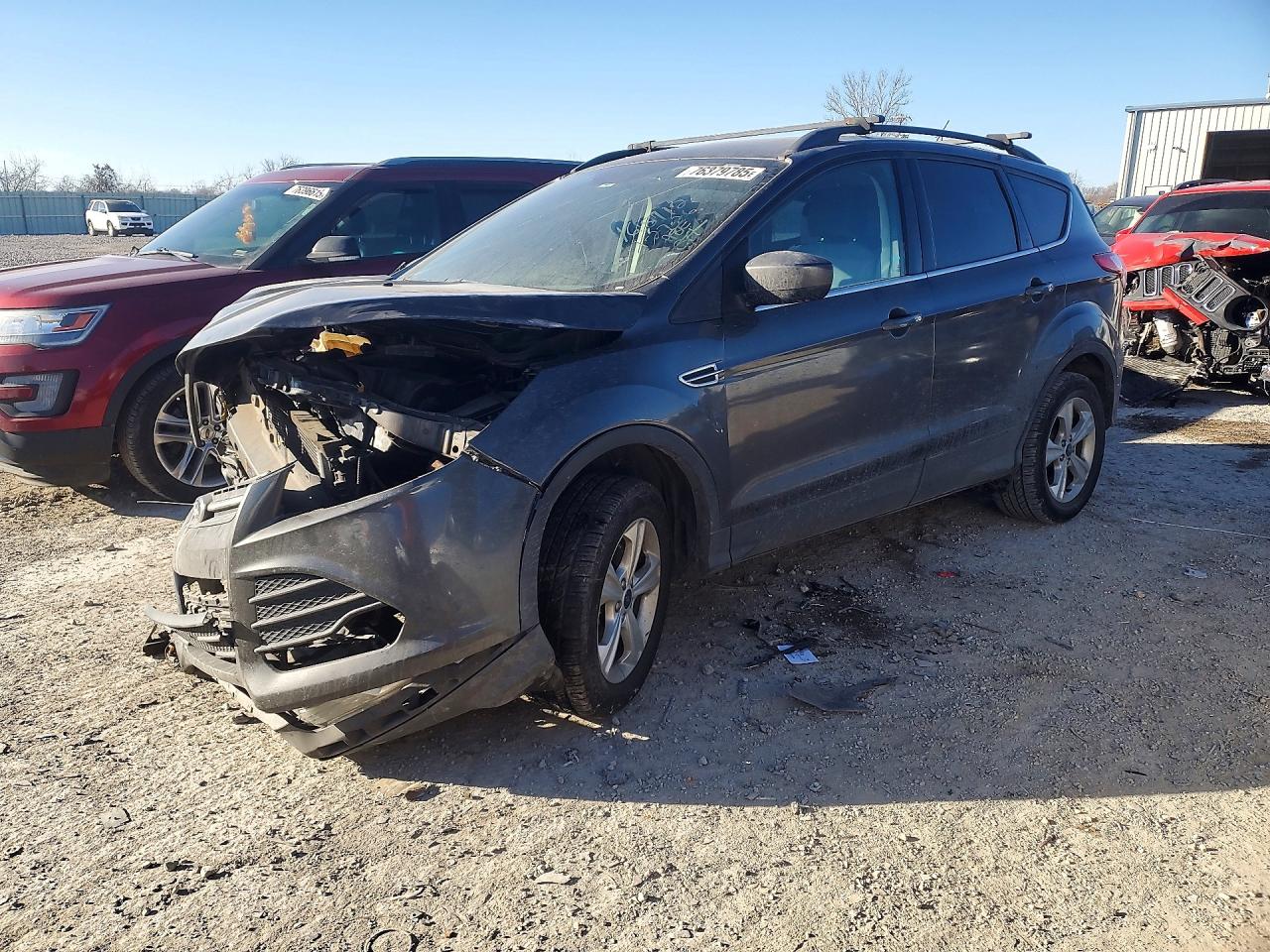 Salvage Ford Escape Image