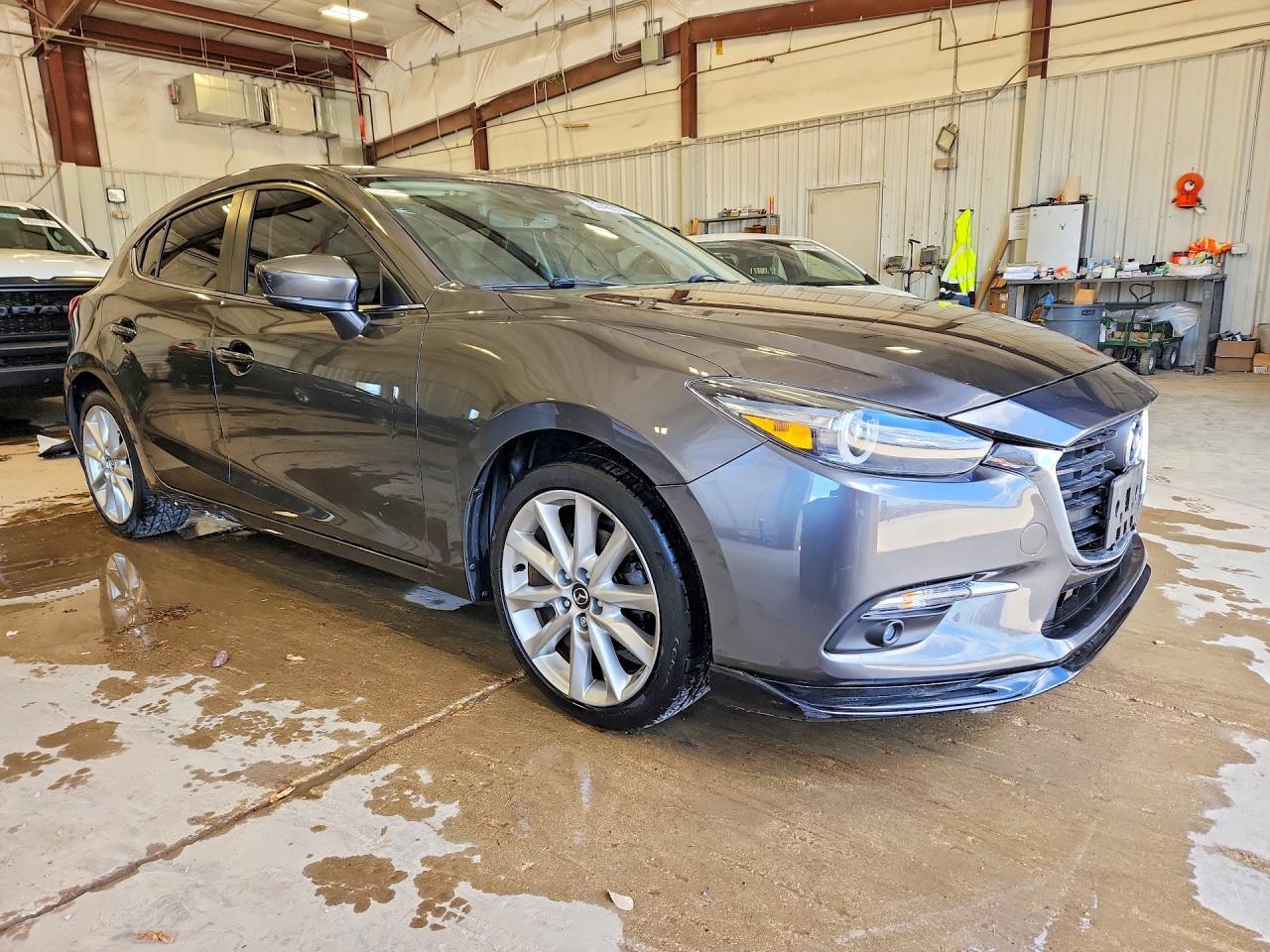 Mazda 3 Grand Touring