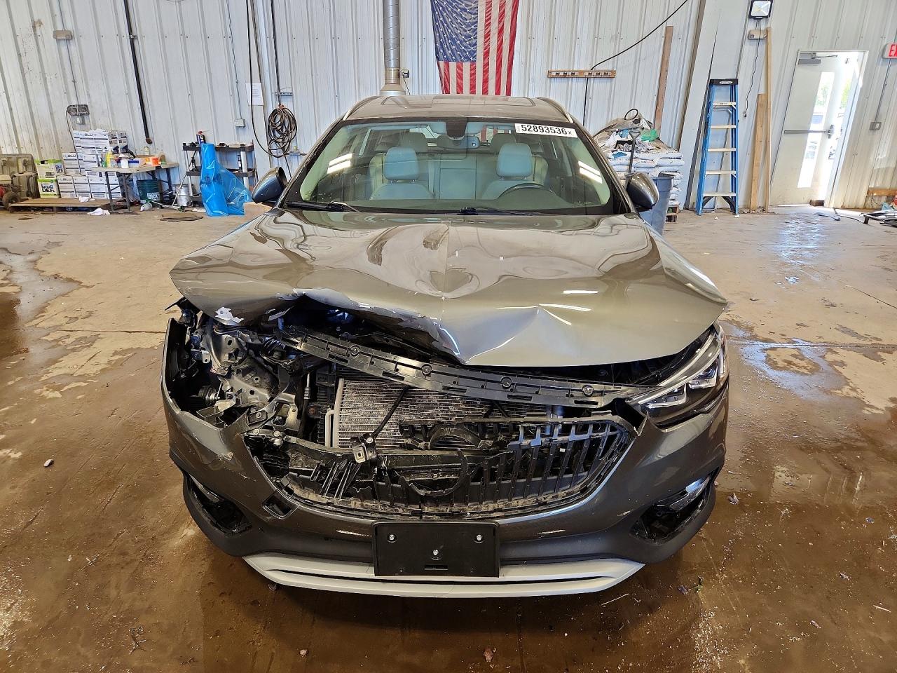 Buick Regal Essence