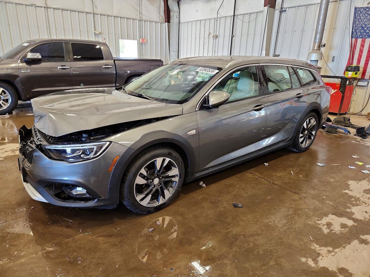Salvage Buick Regal Image