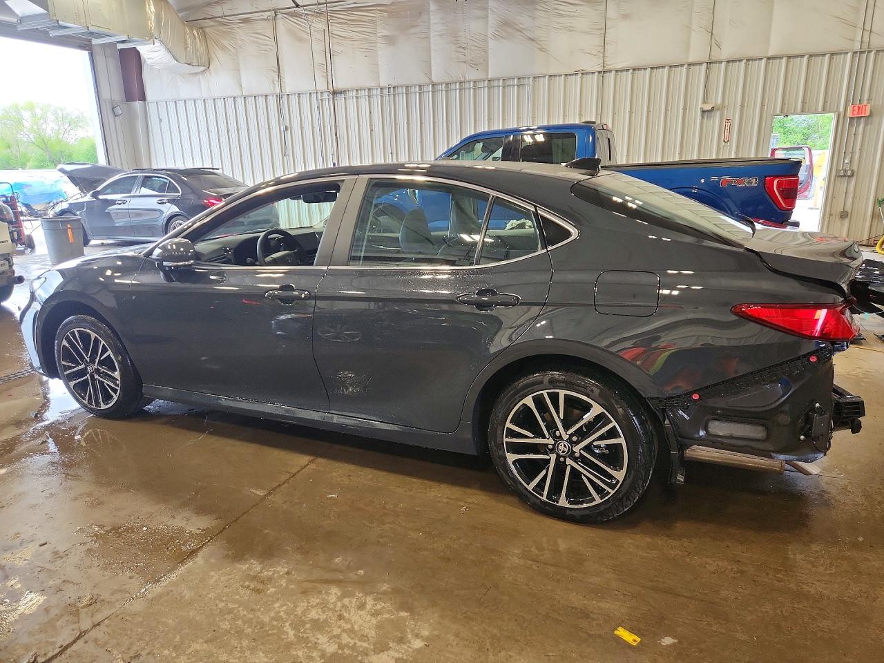 Toyota Camry Xle