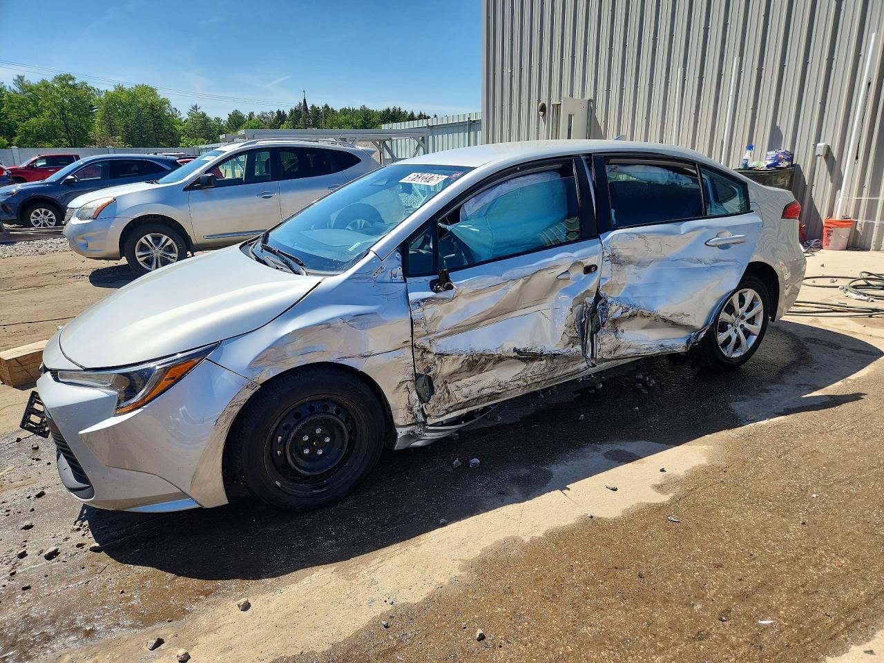 Salvage Toyota Corolla Image