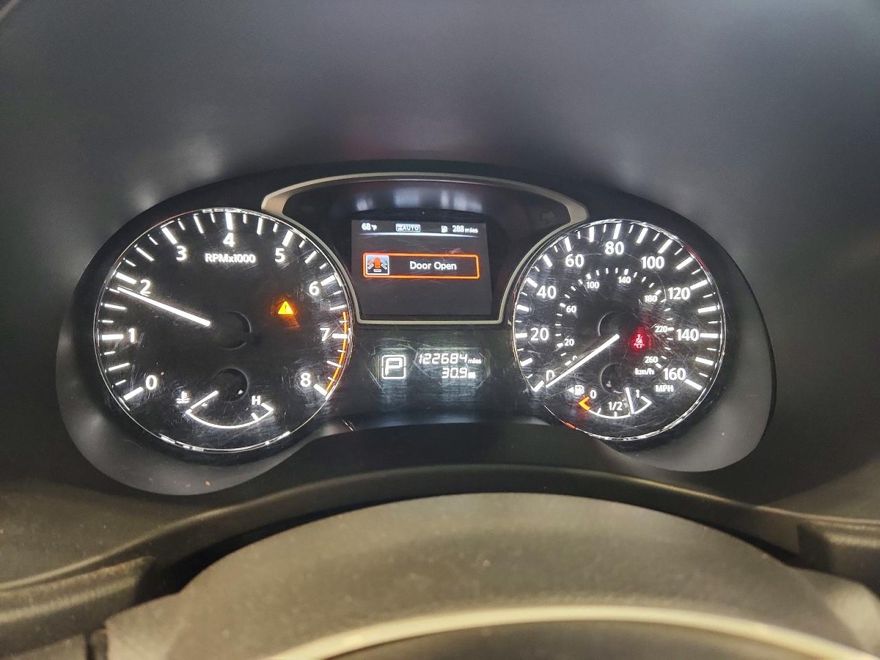 Nissan Pathfinder S