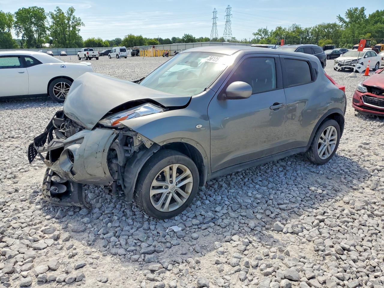 Salvage Nissan JUKE Image